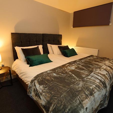 Declaration Suite Rhyl Exterior foto